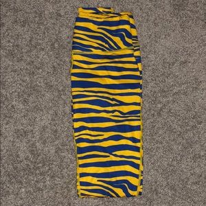 full length Buffalo Sabres colored leggings
